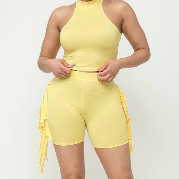 Mock Neck Crop Top and Side Laser Cut Shorts Set - Picture 3 of 7